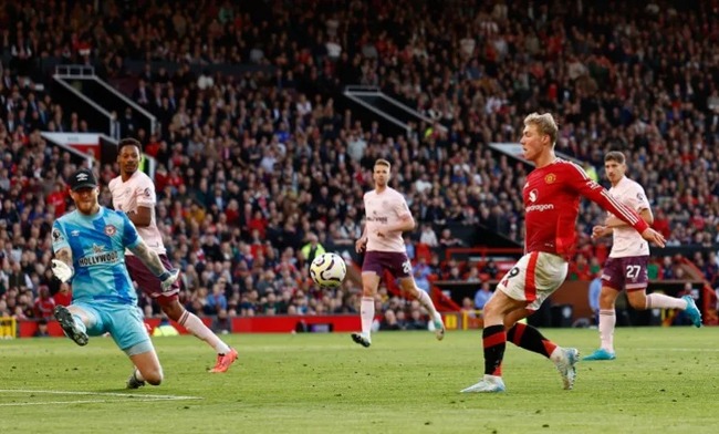 Màn so tài Brentford vs Manchester United