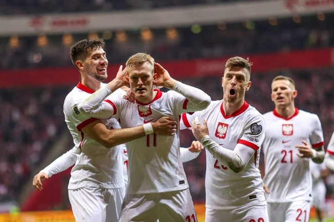 Màn so tài Phần Lan vs Ba Lan